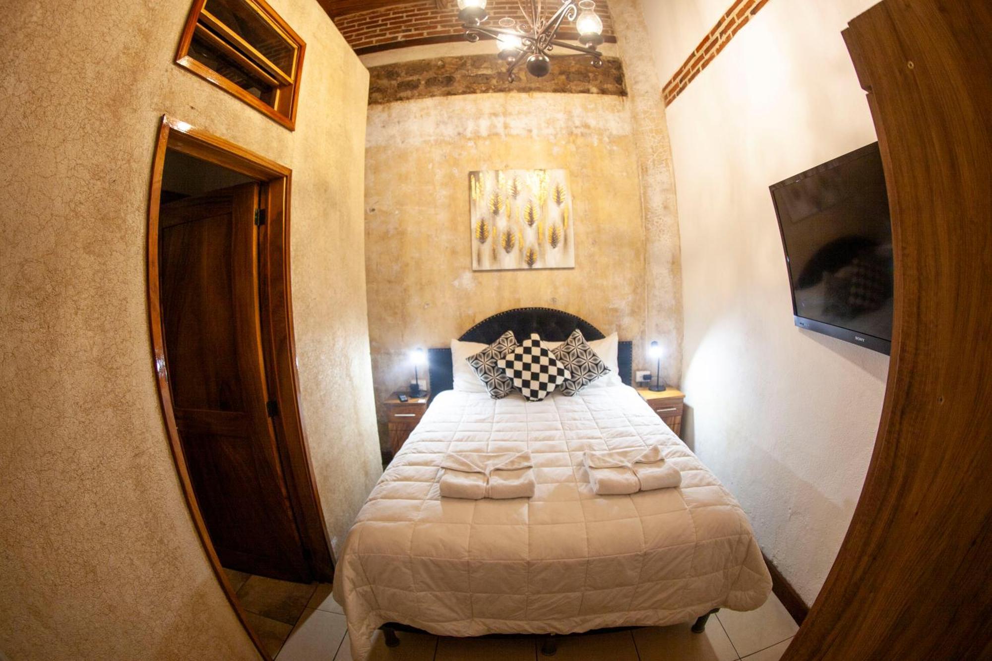 Hostel Hot Chipilin Antigua Exterior foto
